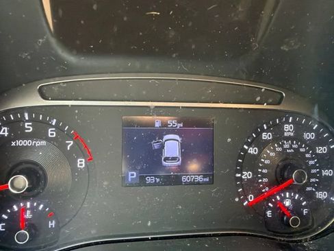 Used 2020 Kia Soul LX FWD image 12