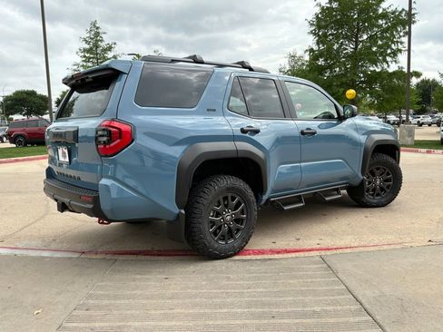 New 2026 Toyota 4Runner SR5 RWD image 5