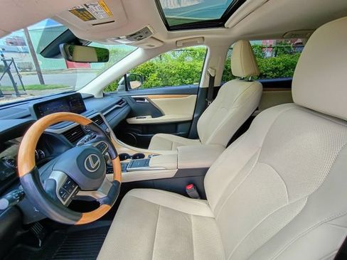 Used 2022 Lexus RX 350L FWD w/ Premium Package image 32