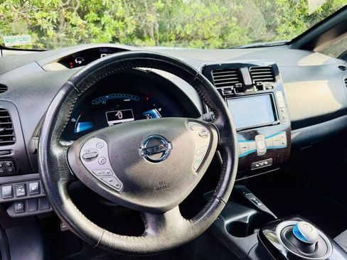 Used 2013 Nissan Leaf SV w/ LED & Quick Charge Pkg image 45