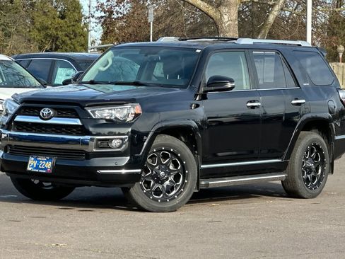 Used 2018 Toyota 4Runner Limited image 1