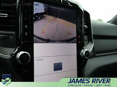 Used 2023 RAM 1500 Big Horn AWD/4WD image 34