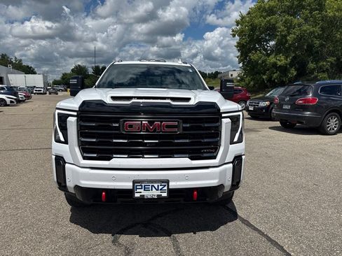 Used 2024 GMC Sierra 2500 AT4 w/ AT4 Premium Plus Package AWD/4WD image 2