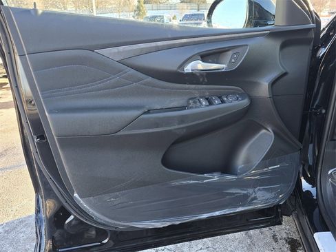 New 2026 Buick Envista Sport Touring image 11