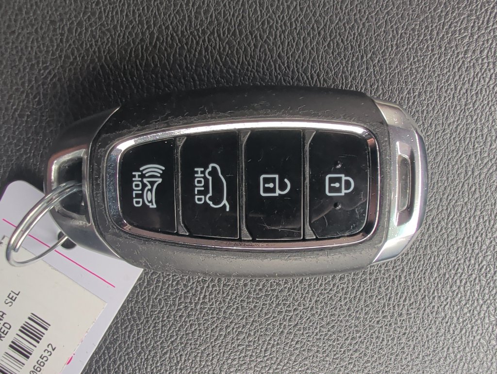 Used 2018 Hyundai Kona SEL FWD image 18