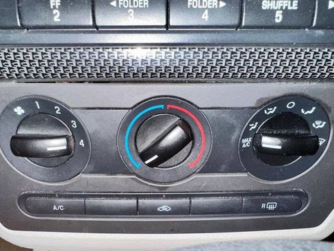 Used 2008 Ford Fusion SE FWD image 34