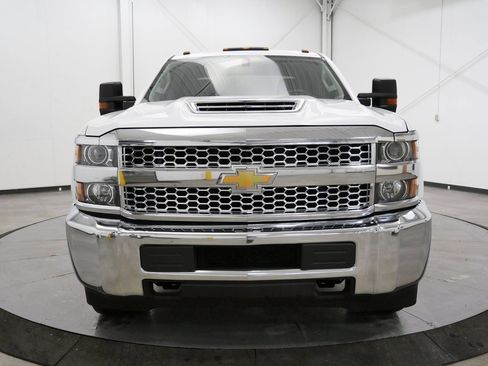 Used 2019 Chevrolet Silverado 3500 W/T image 2