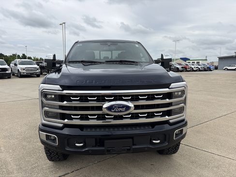Used 2024 Ford F250 Platinum w/ Tremor Off-Road Package AWD/4WD image 2