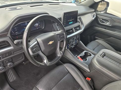 Used 2023 Chevrolet Suburban LT image 11