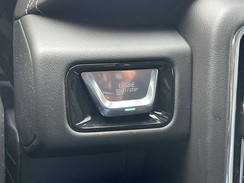 New 2026 GMC Yukon XL Elevation image 17