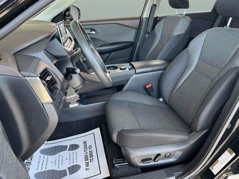 Used 2021 Nissan Rogue SV AWD/4WD image 7