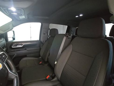 Used 2025 Chevrolet Silverado 2500 LT w/ Convenience Package AWD/4WD image 12