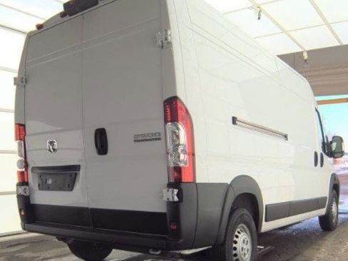 Used 2024 RAM ProMaster 2500 w/ Power Group image 2