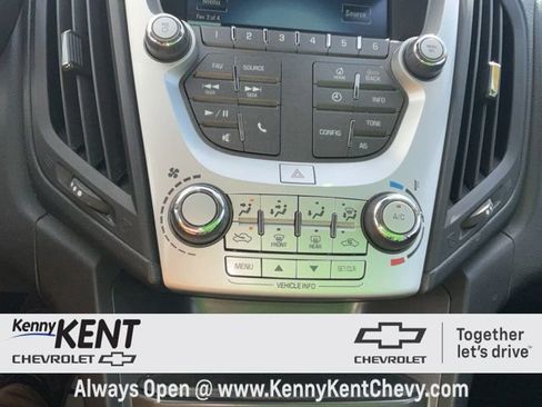 Used 2017 Chevrolet Equinox LS image 22