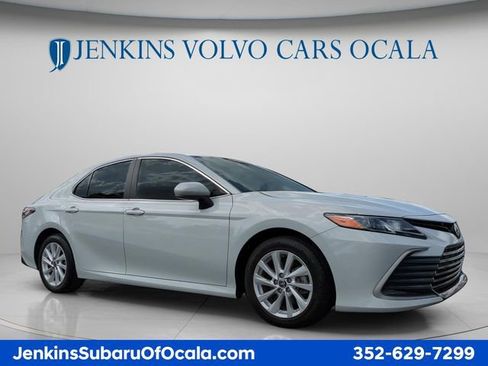 Used 2024 Toyota Camry LE image 1