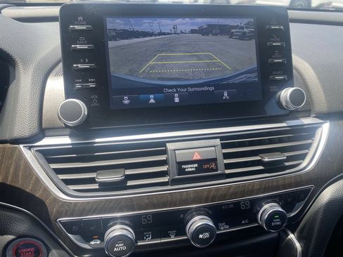 Used 2021 Honda Accord Touring image 15