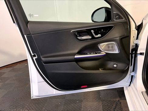Certified 2023 Mercedes-Benz C 300 4MATIC Sedan image 22