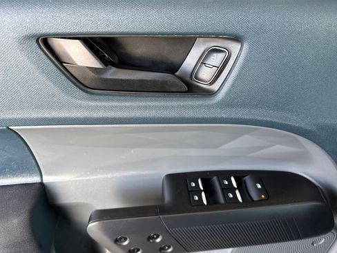 Used 2022 Ford Maverick XL image 10