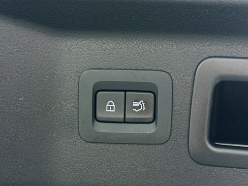 Used 2024 MAZDA CX-90 3.3 Turbo w/ Preferred Plus image 32