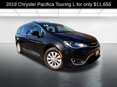 Used 2019 Chrysler Pacifica Touring-L