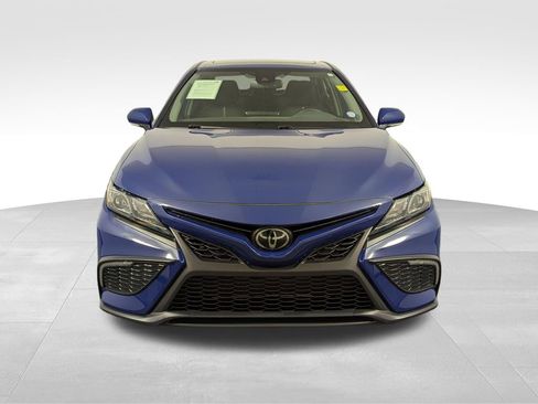 Used 2023 Toyota Camry SE w/ Cold Weather Package FWD image 17
