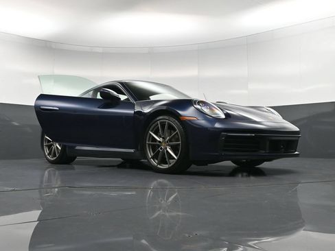 Certified 2020 Porsche 911 Carrera RWD image 34