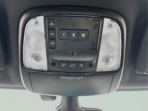 Used 2025 Dodge Durango R/T AWD/4WD image 31