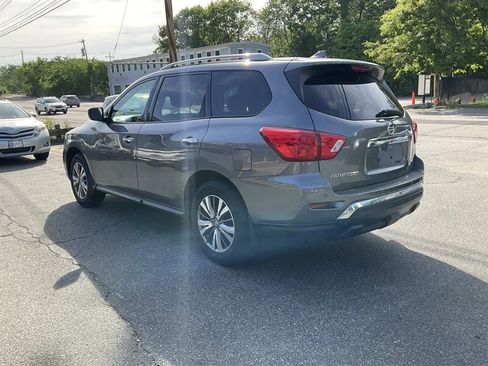 Used 2019 Nissan Pathfinder S AWD/4WD image 7