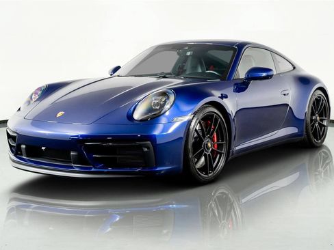 Used 2024 Porsche 911 Carrera GTS w/ Premium Package RWD image 21