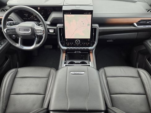 Used 2025 GMC Yukon Denali AWD/4WD image 25