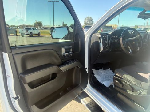 Used 2018 Chevrolet Silverado 1500 LT w/ Trailering Package AWD/4WD image 20