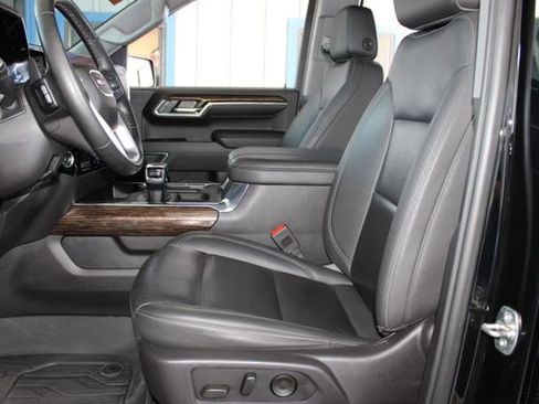 Used 2024 GMC Sierra 1500 Elevation w/ Elevation Premium Package AWD/4WD image 24