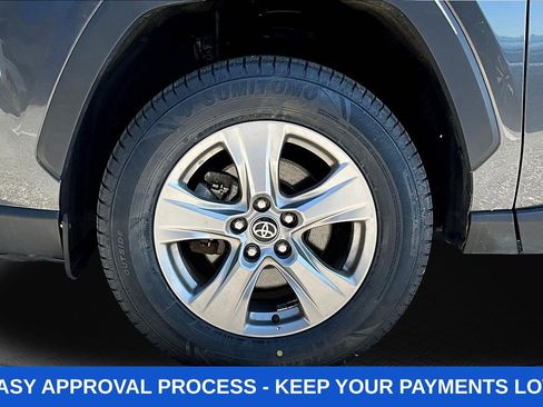 Used 2023 Toyota RAV4 XLE AWD/4WD image 42