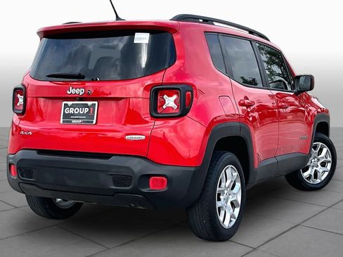 Used 2016 Jeep Renegade Latitude AWD/4WD image 13