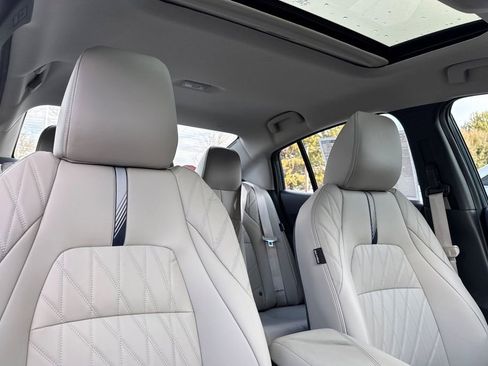 New 2026 Nissan Sentra SL w/ Floor Mat Package FWD image 16