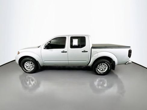 Used 2018 Nissan Frontier SV image 4