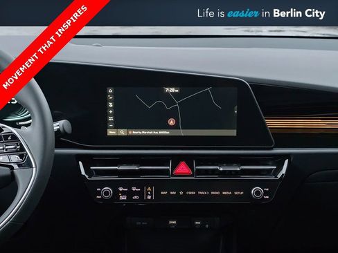 New 2025 Kia Niro EX image 19