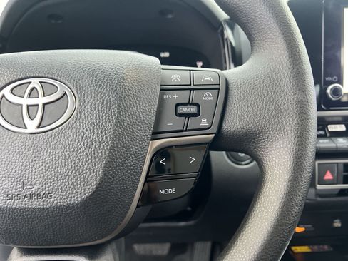 Used 2026 Toyota Camry LE FWD image 30