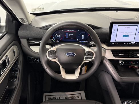 New 2026 Ford Explorer Active w/ Active Comfort Package RWD image 11