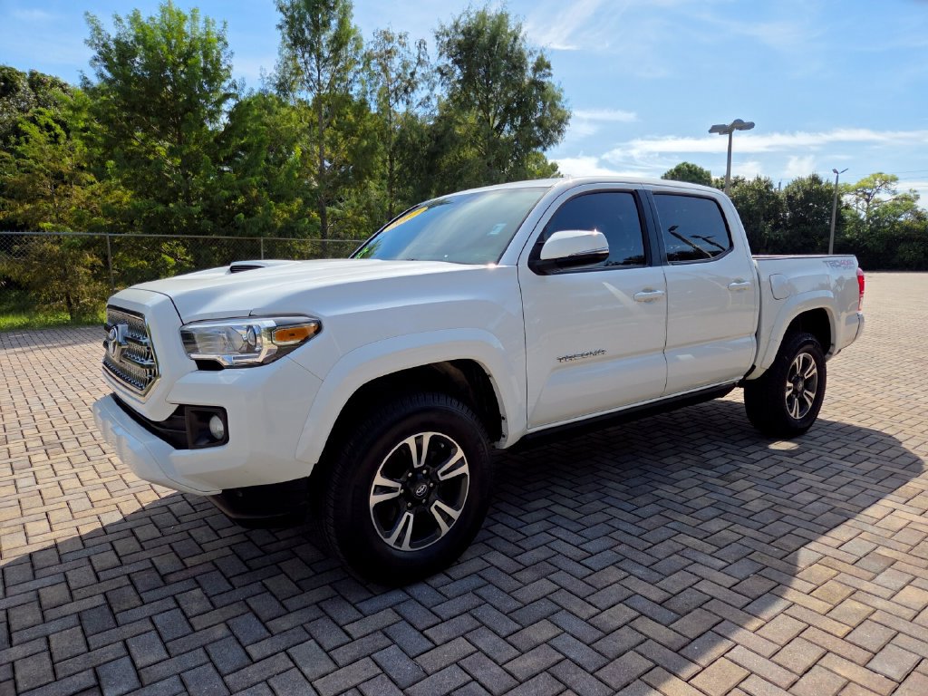 Certified 2017 Toyota Tacoma TRD Sport w/ Premium & Technology Package AWD/4WD image 3