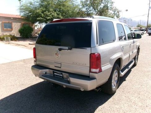 Used 2005 Cadillac Escalade 2WD image 10