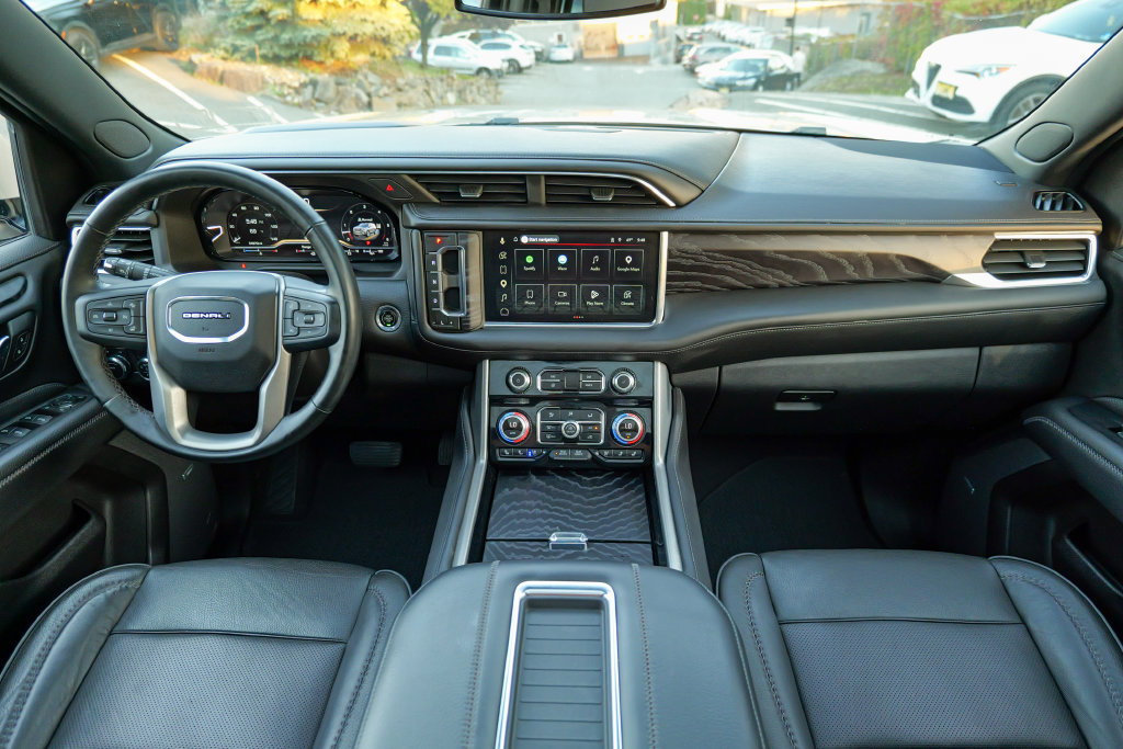 Used 2023 GMC Yukon Denali AWD/4WD image 40