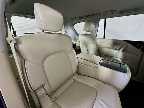 Used 2021 INFINITI QX80 Luxe w/ All-Season Package image 27