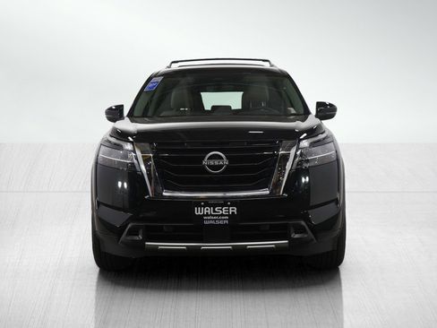 Used 2023 Nissan Pathfinder SL image 8