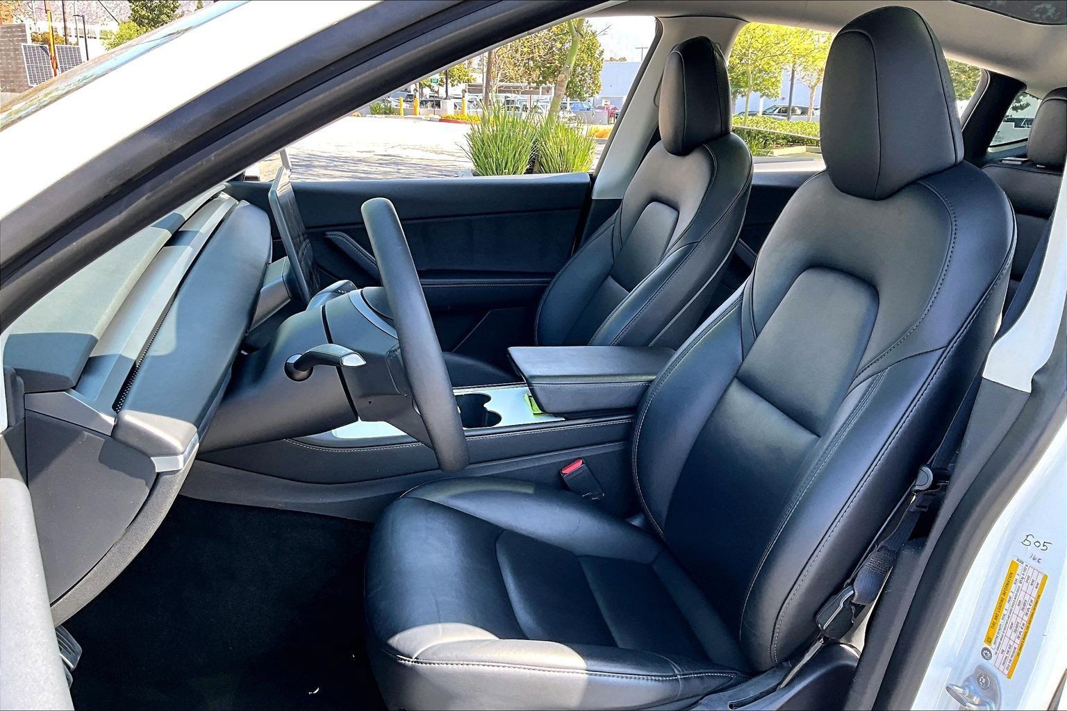Used 2022 Tesla Model Y Long Range AWD/4WD image 9