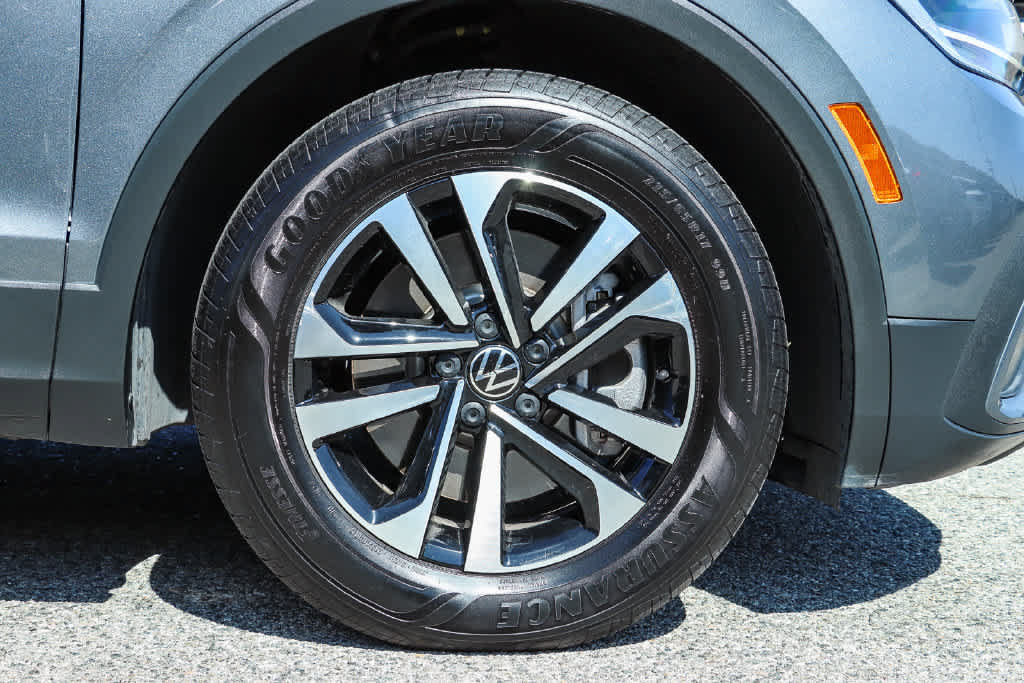 Used 2023 Volkswagen Tiguan S FWD image 10