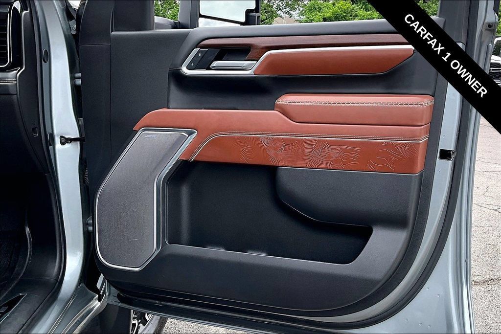 Used 2025 GMC Sierra 3500 Denali Ultimate AWD/4WD image 28