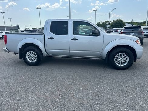 Used 2019 Nissan Frontier SV AWD/4WD image 4