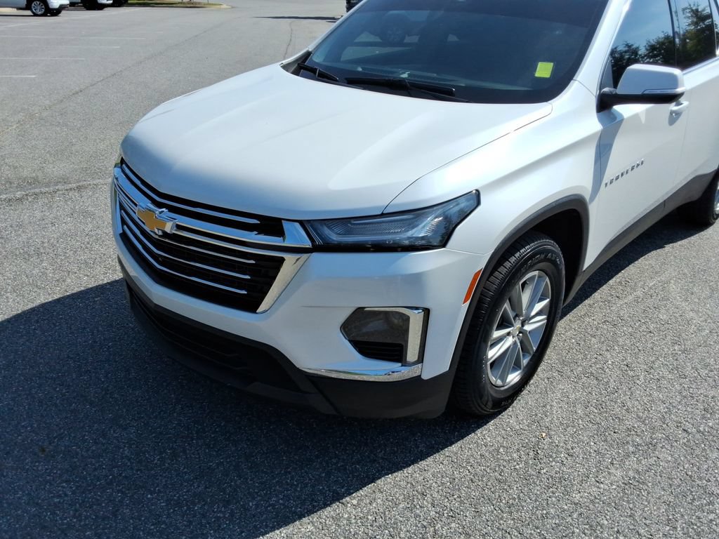 Certified 2023 Chevrolet Traverse LT FWD image 9