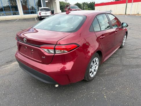 Used 2023 Toyota Corolla LE FWD image 7